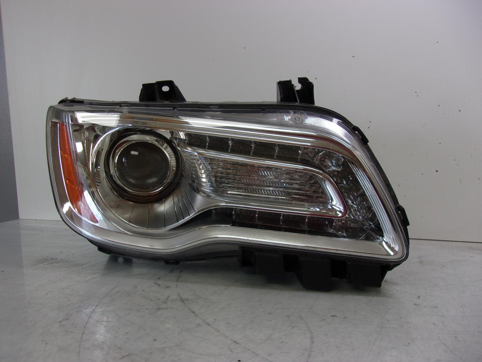 2011 - 2014 Chrysler 300 Passenger Rh Halogen With Chrome Bezel Headlight OEM - 0