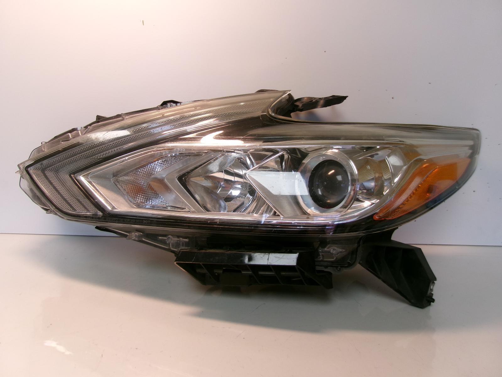 2016 2017 2018 Nissan Altima Driver Lh Halogen Headlight OEM