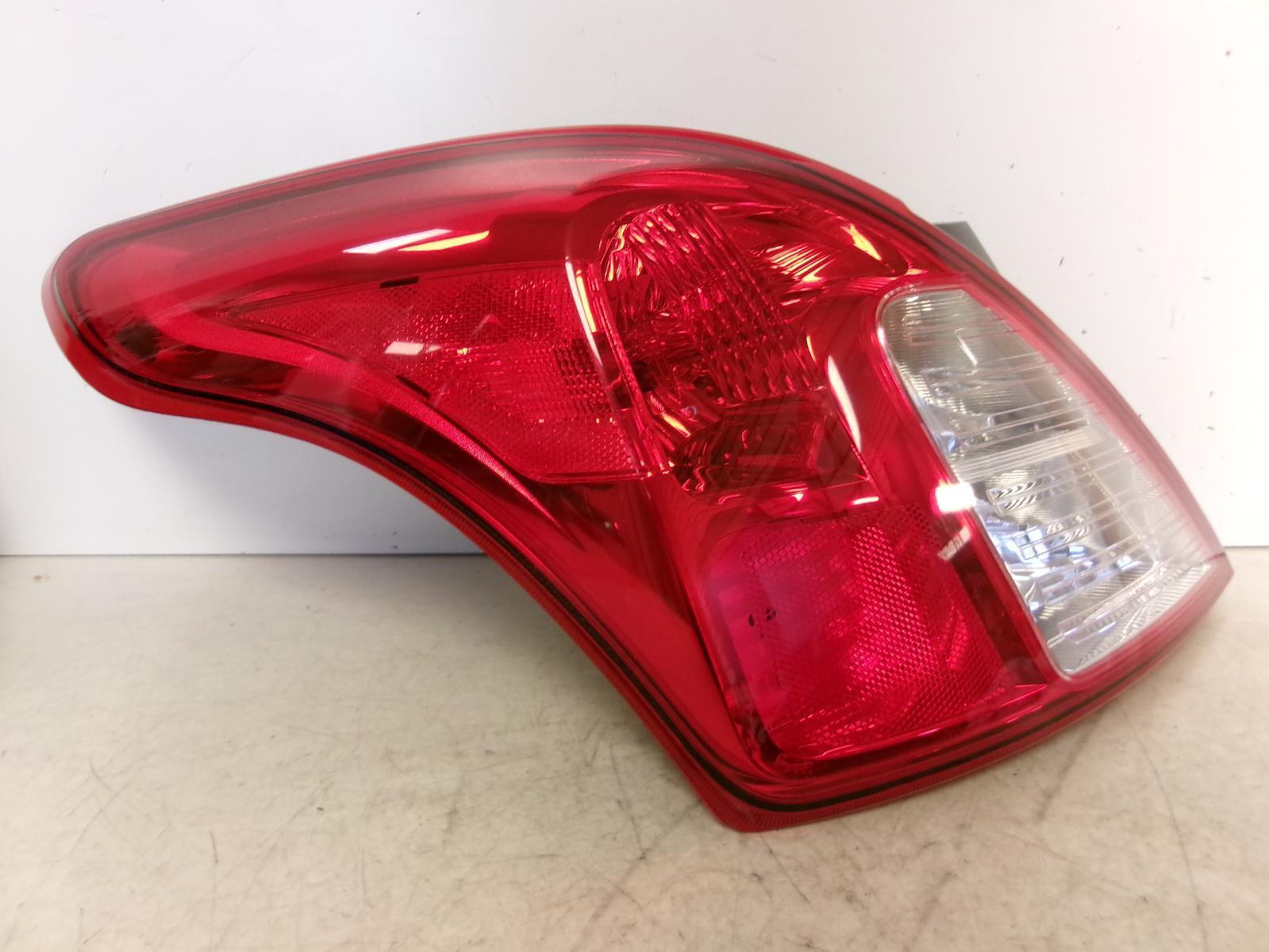 2014 2015 2016 2017 2018 2019 Nissan Versa Sedan Driver Lh Outer Tail Light OEM