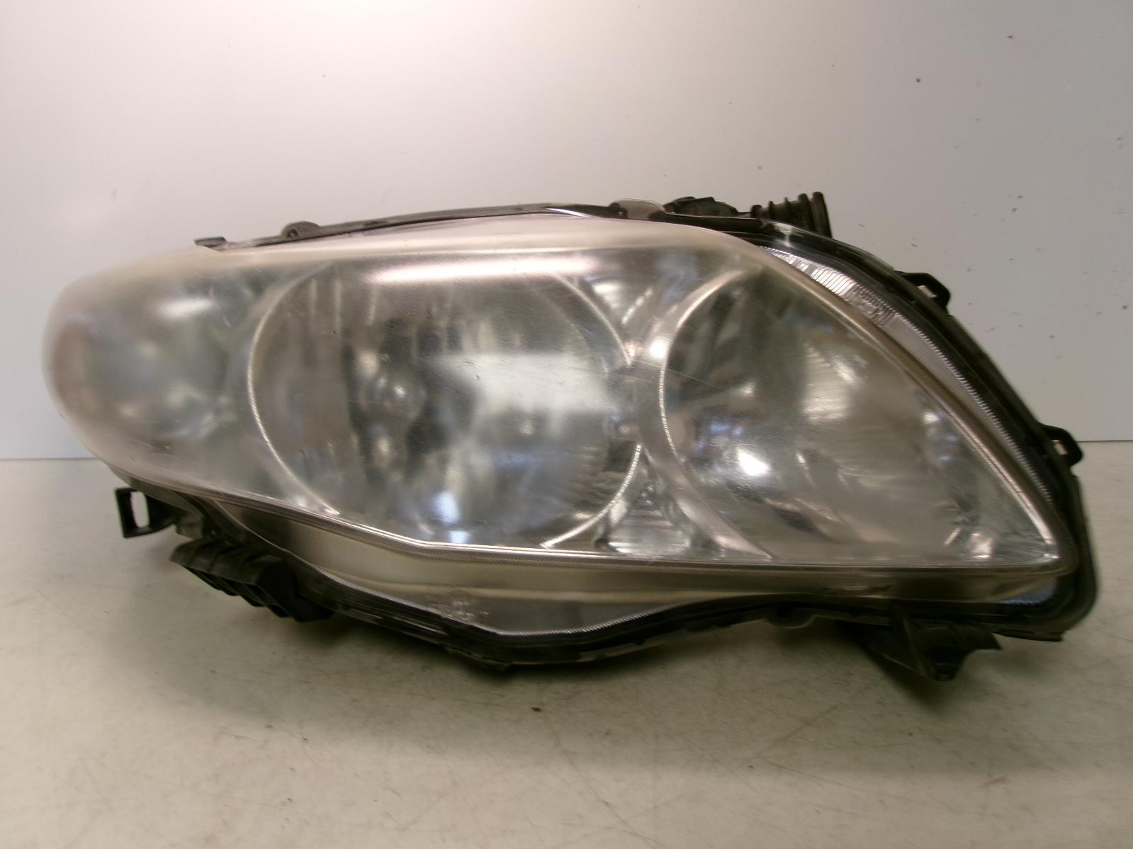 2009 2010 Toyota Corolla Passenger Rh Halogen Chrome Headlight OEM