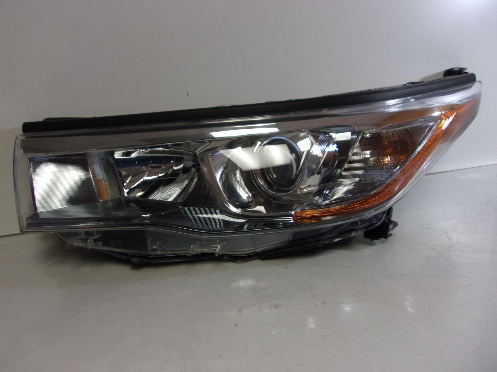 2014 2015 2016 Toyota Highlander Driver Lh Halogen Headlight W/ Smoked Trim OEM