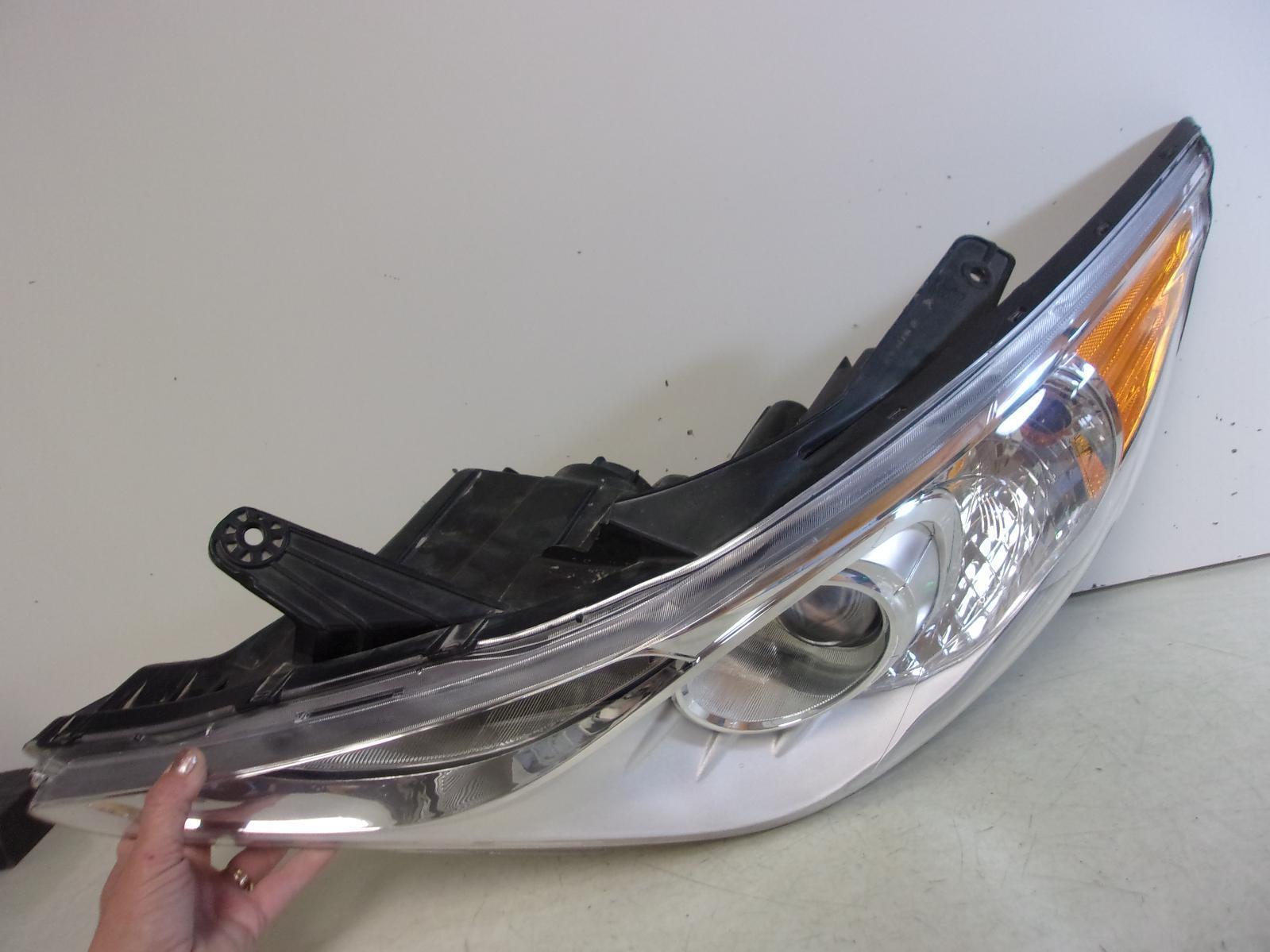 2011 2012 2013 2014 Hyundai Sonata GLS Driver LH Halogen Headlight OEM