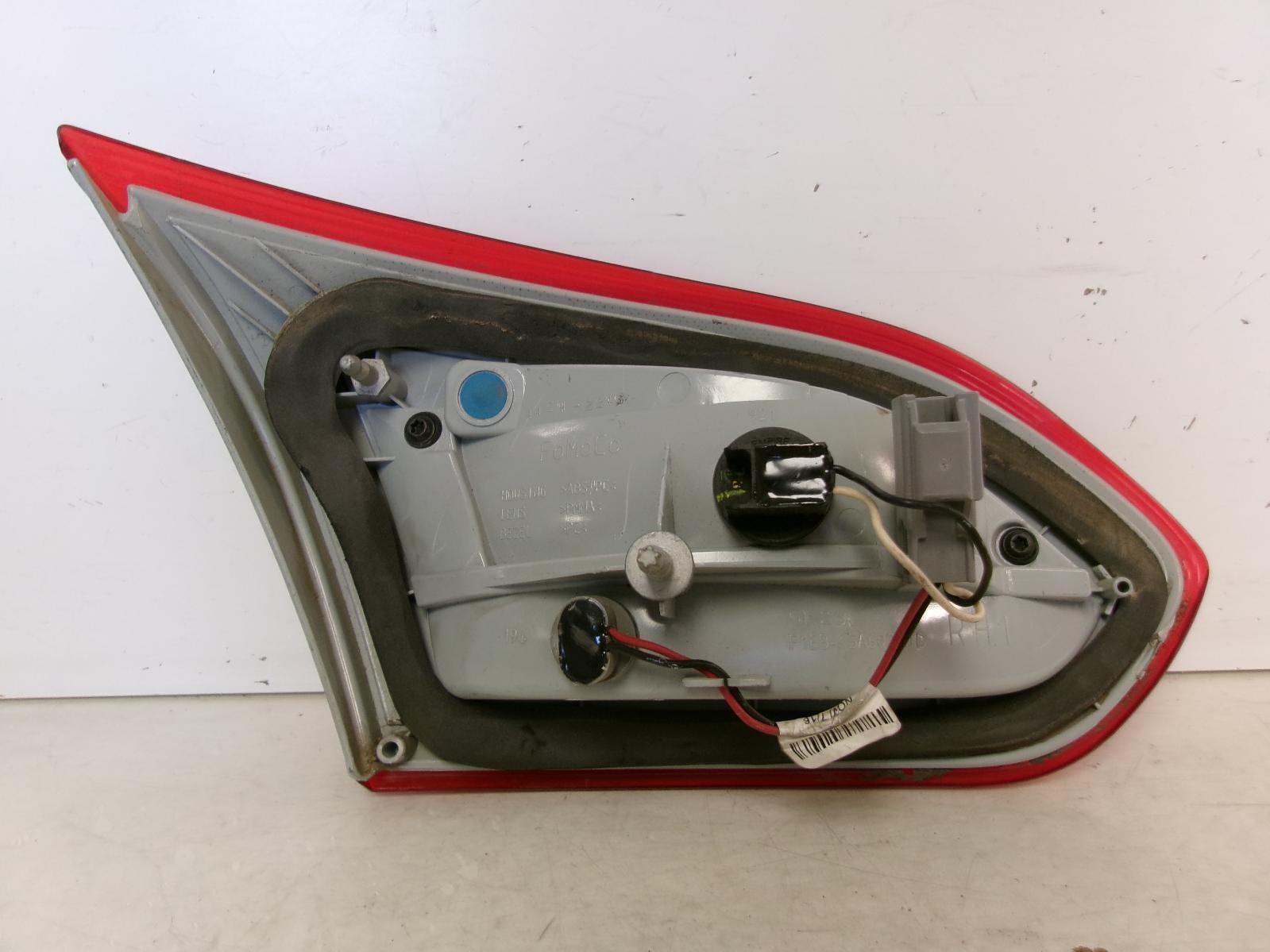 2017 2018 Ford Focus Passenger Rh Inner Lid Tail Light OEM - 0