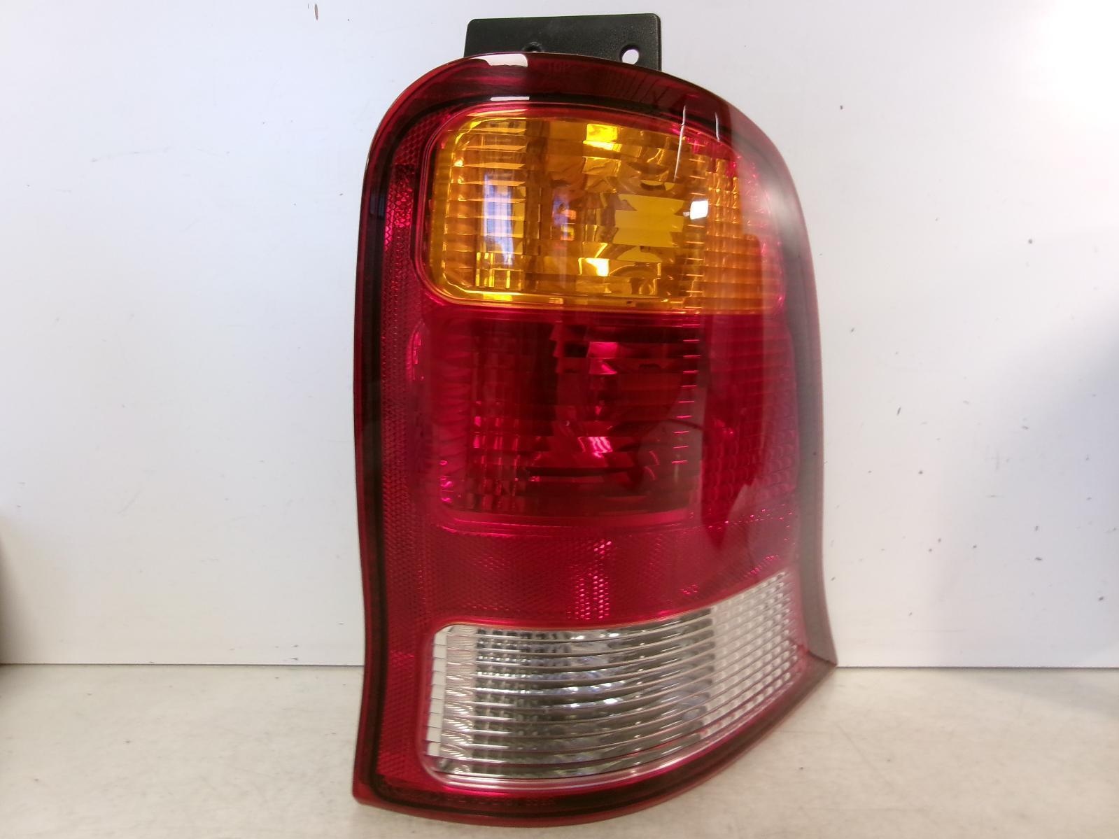 1999 - 2003 Ford Windstar Passenger Rh Outer Tail Light OEM - 0