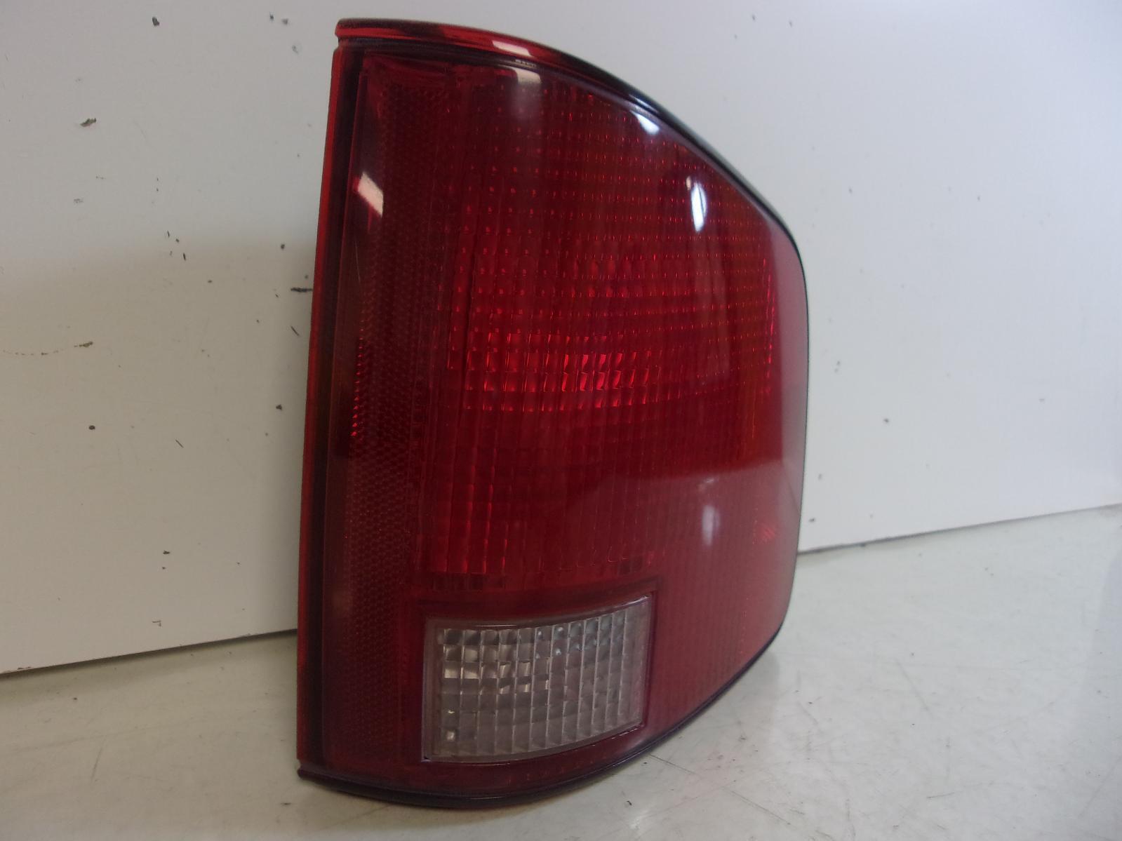 1994 - 2003 Chevrolet S10 /S15 / Sonoma Passenger RH Tail Light OEM - 0