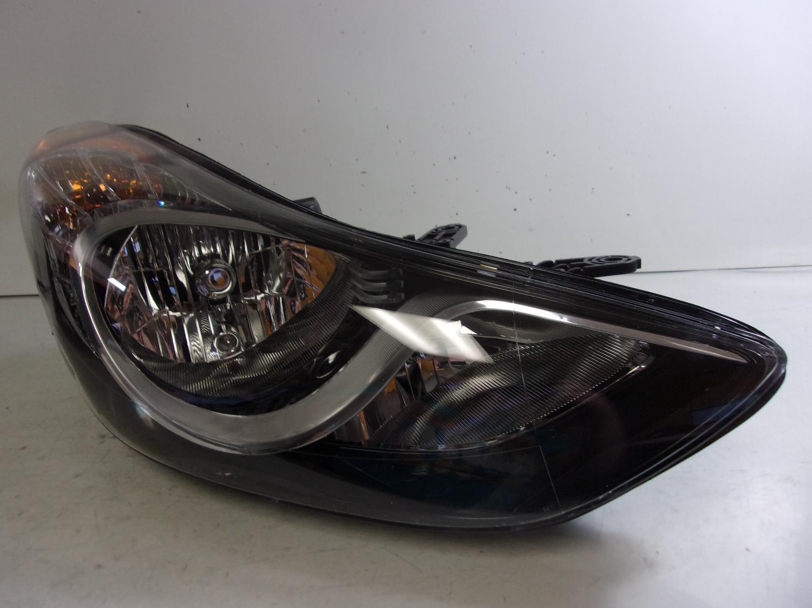 Fits 2011 - 2013 Hyundai Elantra Passenger Rh Halogen Headlight CAPA