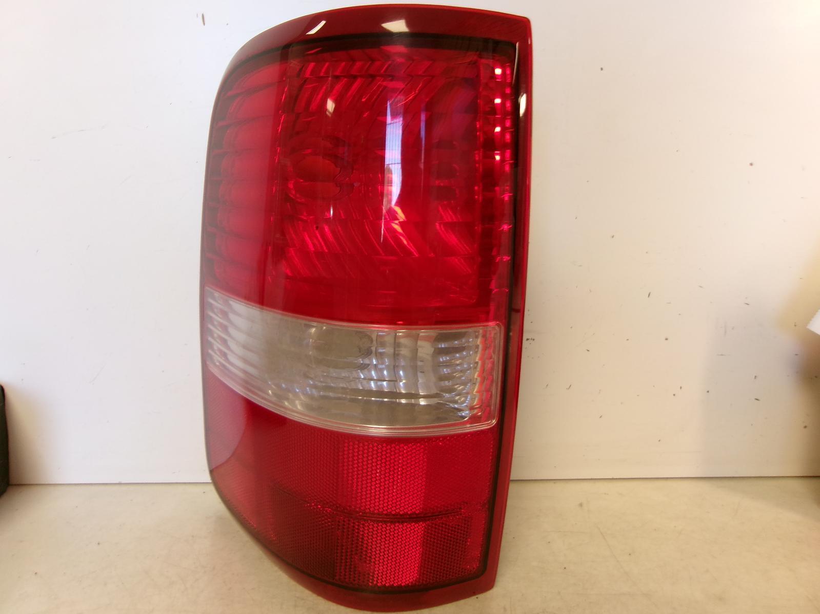 2006 2007 2008 Ford F150 Driver LH Incandescent Outer Tail Light OEM - 0