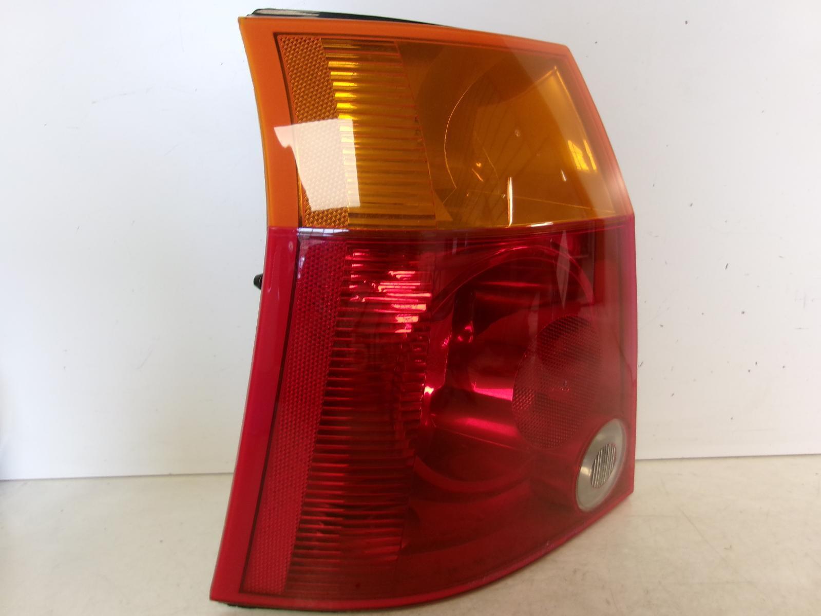 2004 - 2008 Chrysler Pacifica Driver Lh Outer Quarter Panel Tail Light OEM - 0