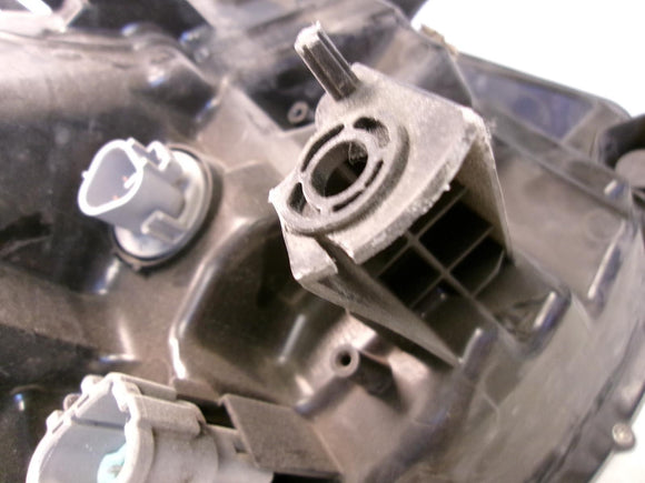 Fits 2018 2019 2020 Nissan Rogue Driver Lh Halogen Headlight