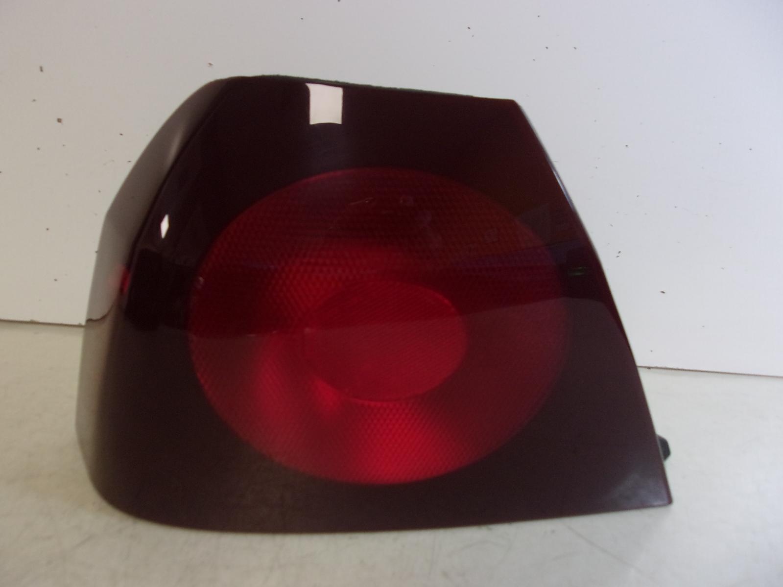 2000 2001 2002 2003 2004 Chevrolet Impala Driver LH Tail Light OEM