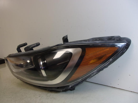 2017 2018 Hyundai Elantra Driver LH Halogen Headlight OEM