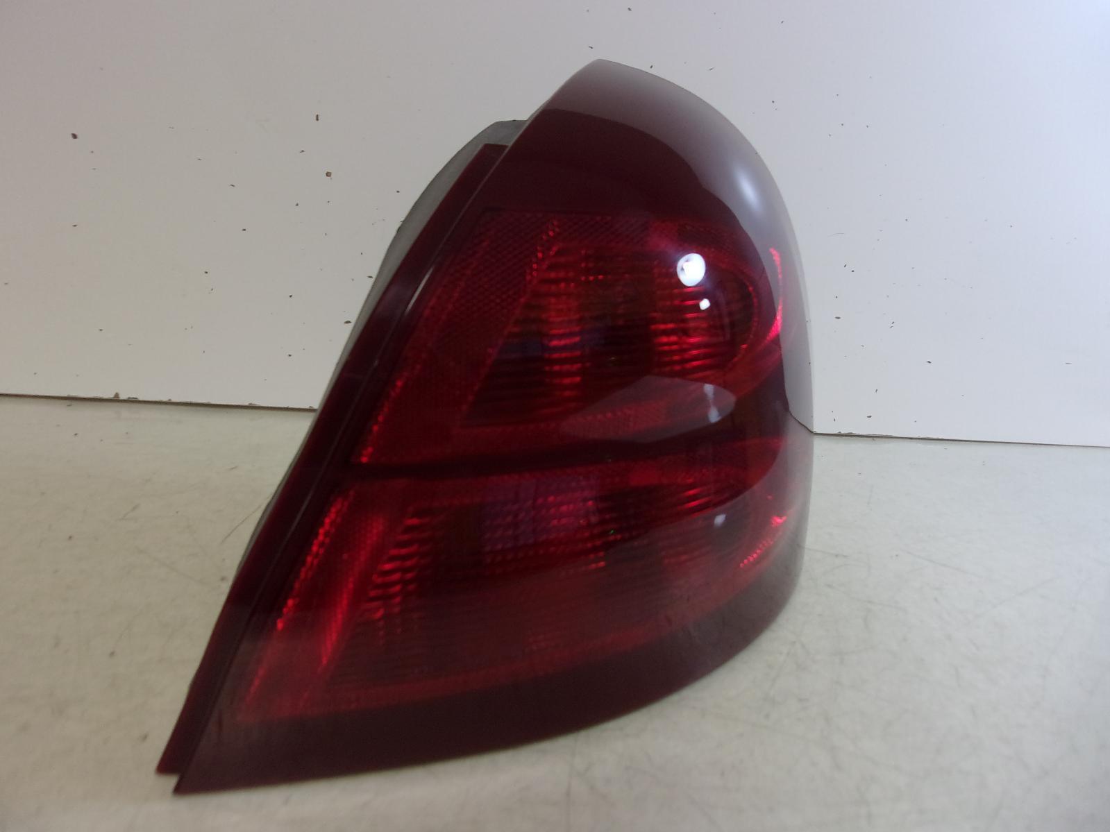 2004 2005 2006 2007 2008 Pontiac Grand Prix Passenger RH Tail Light OEM - 0