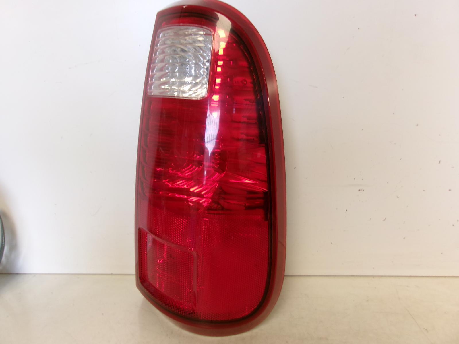 2013 2014 2015 2016 Ford F250 Passenger RH Outer Tail Light OEM