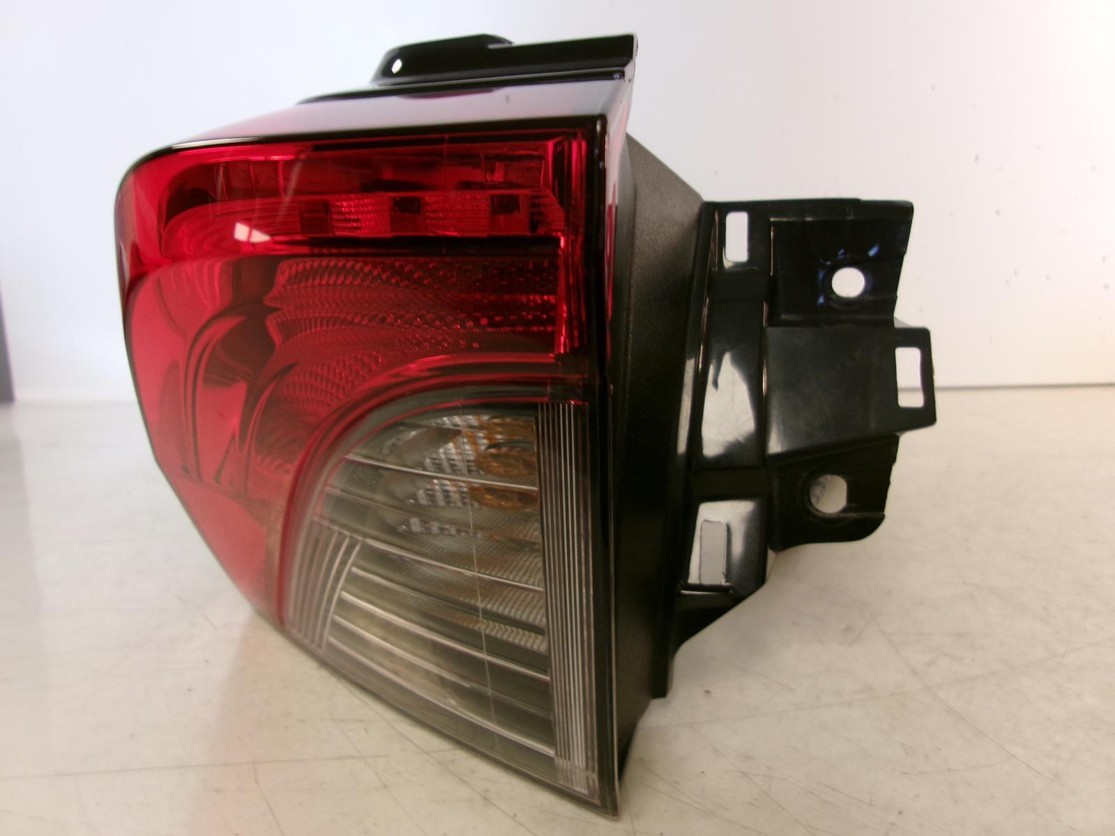 2019 - 2023 Toyota Rav4 Driver Lh Outer Quarter Panel Tail Light Oem