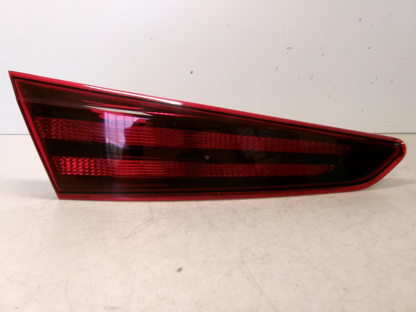 2019 2020 Hyundai Elantra Driver Lh Inner Lid Tail Light OEM