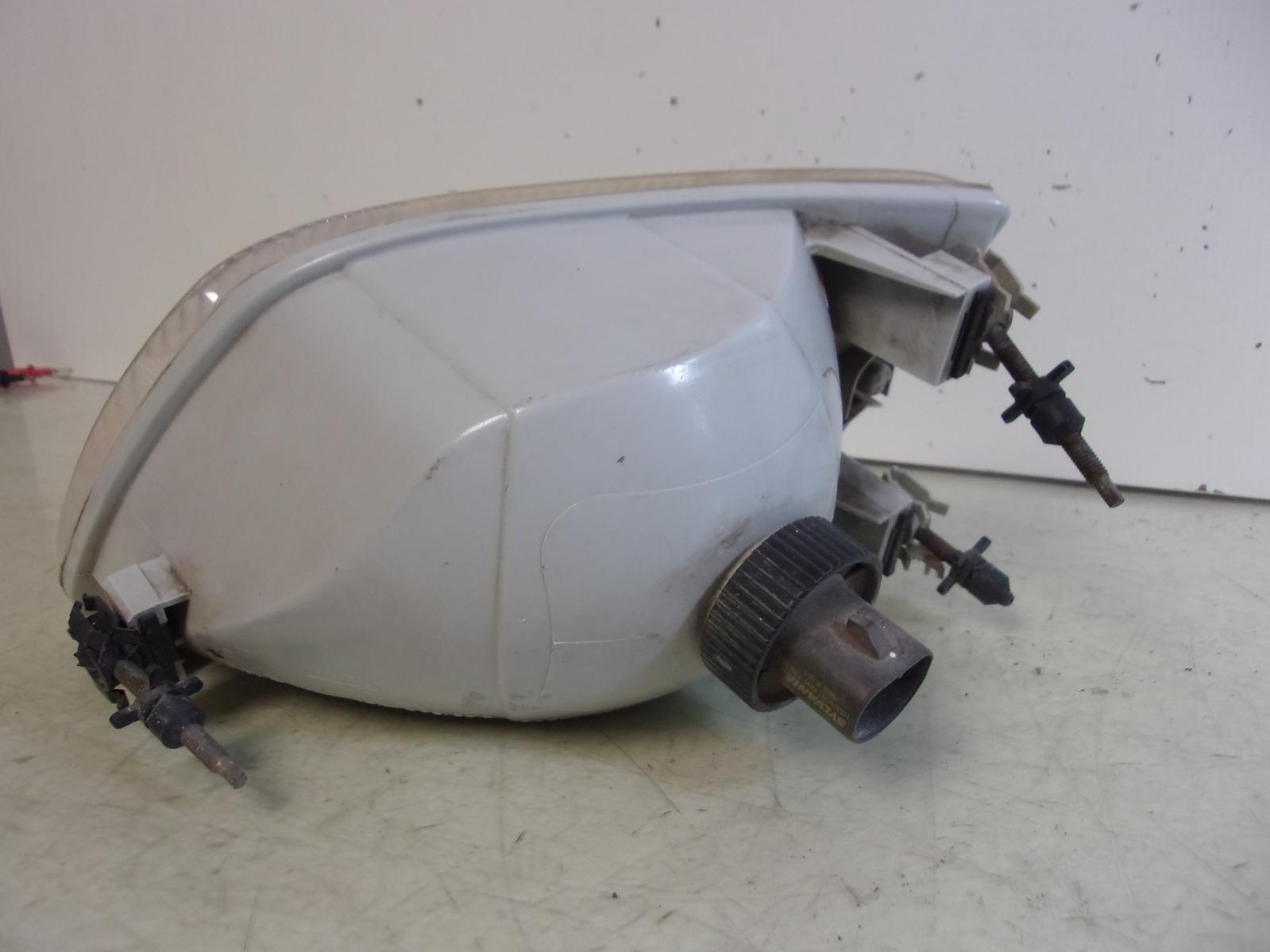 1997-2002 Ford Expedition 1997-2004 F150 1997-1999 F250 RH Headlight OEM