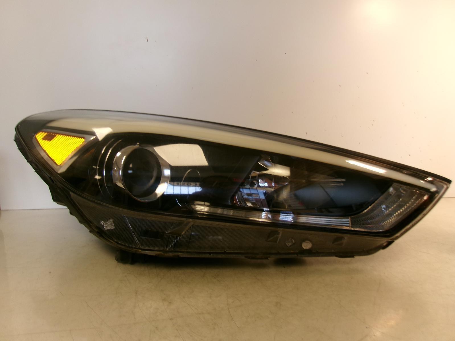 2016 2017 Hyundai Tucson Passenger Rh Halogen Headlight W/o Led Oem