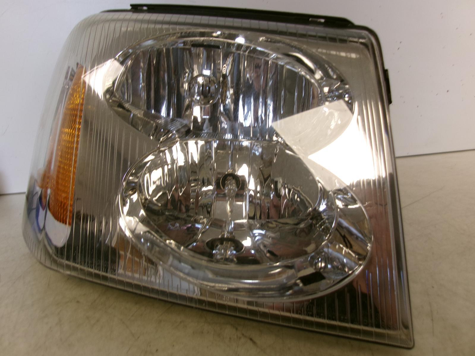 2002 - 2009 GMC Envoy Passenger Rh Halogen Headlight OEM