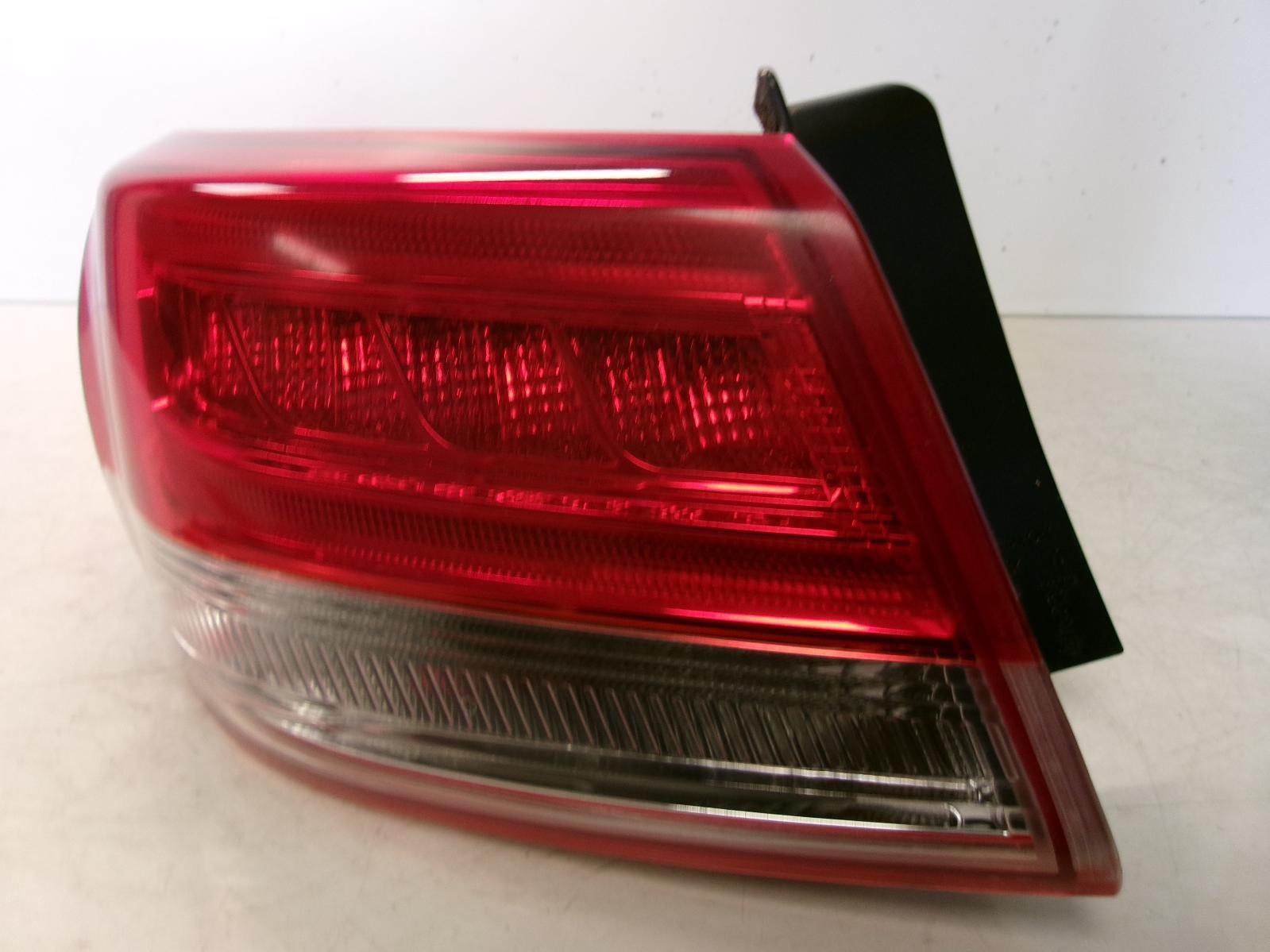 2018 Kia Optima Driver Lh Led Outer Quarter Panel Tail Light OEM