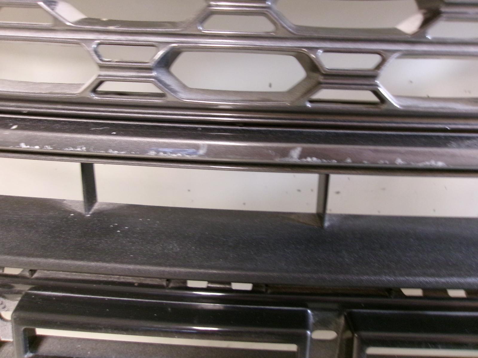 2021 2022 2023 Ford Explorer XLT Sport  Front Grille W/o Emblem Oem