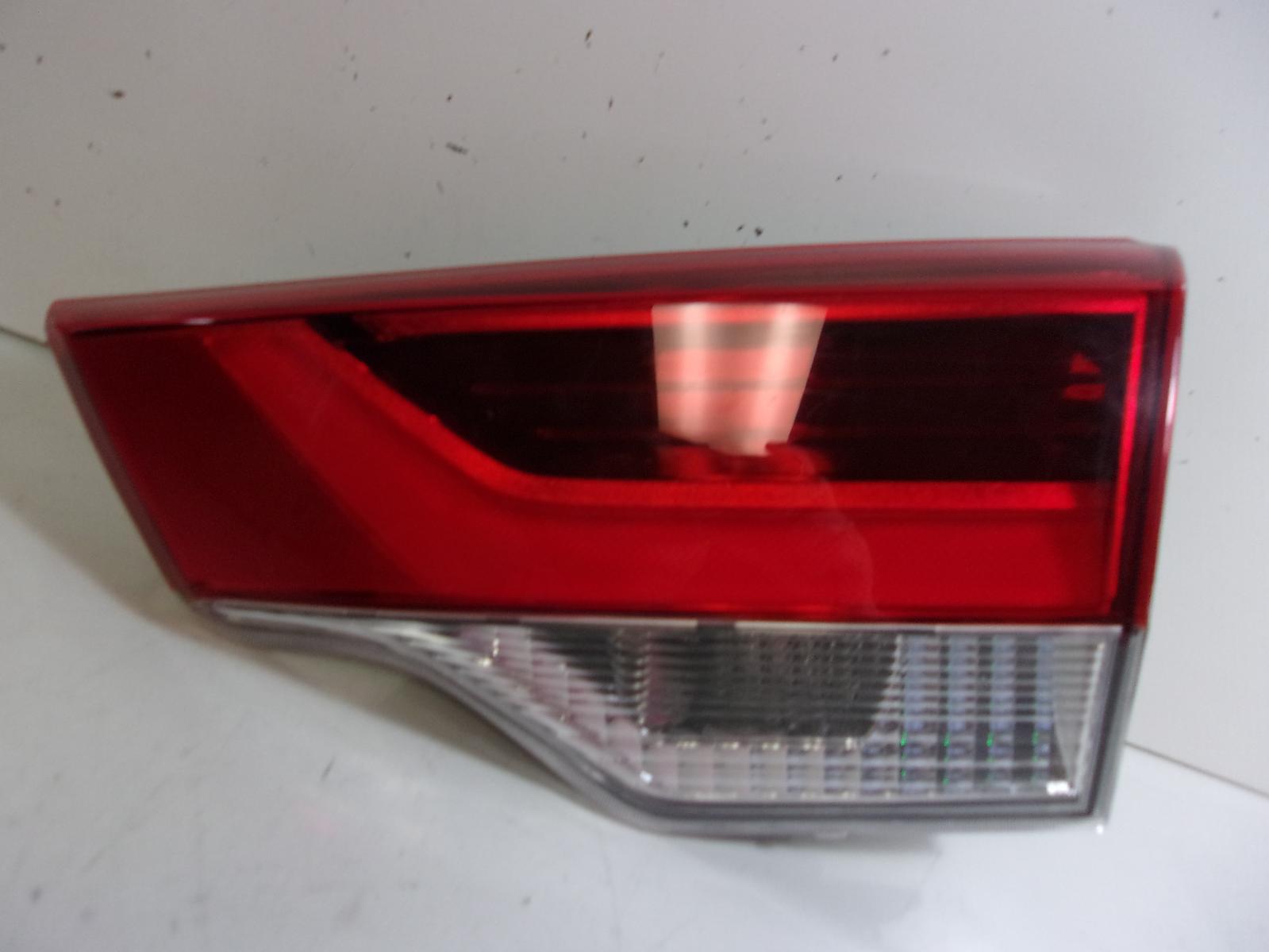 Fits 2017 2018 2019 Toyota Highlander Inner Liftgate Tail Light By TYC