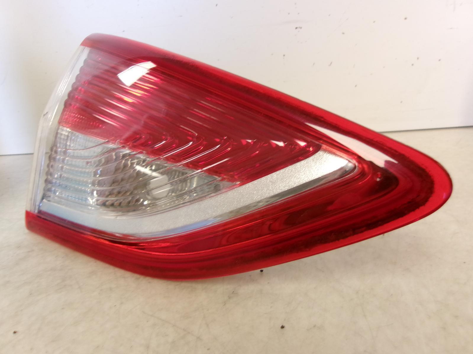 2013 2014 2015 Ford Escape Driver Lh Inner Lid Tail Light OEM