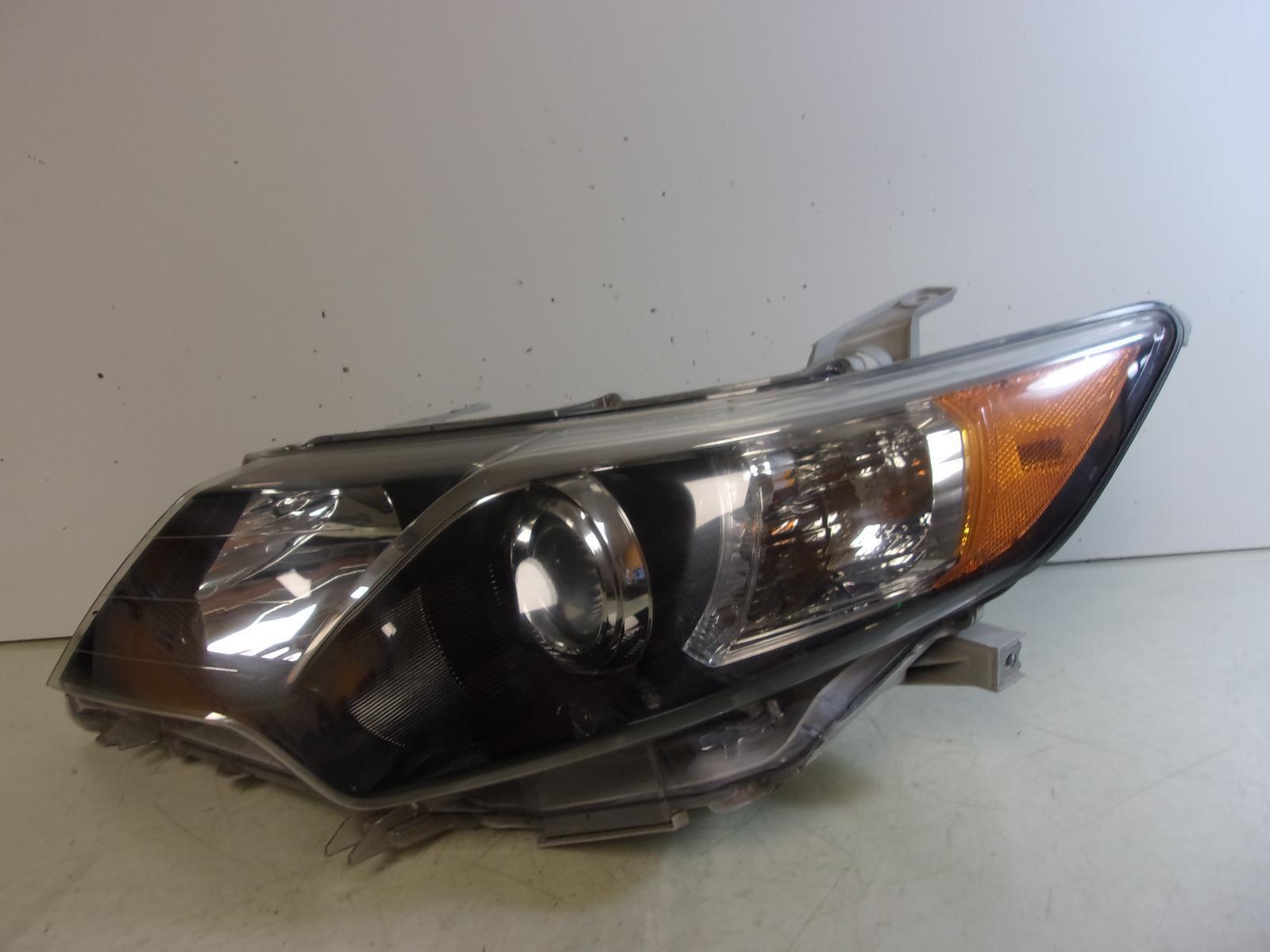 2012 2013 2014 Toyota Camry Se Driver Lh Black Trim Halogen Headlight OEM - 0