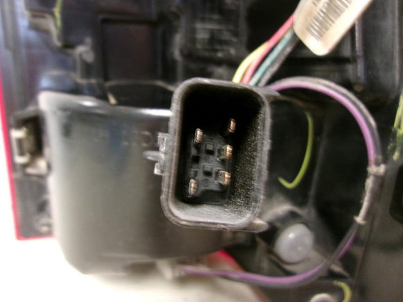 2017 2018 Dodge Ram 1500 2500 3500 Driver Lh Led Quarter Panel Tail Light OEM