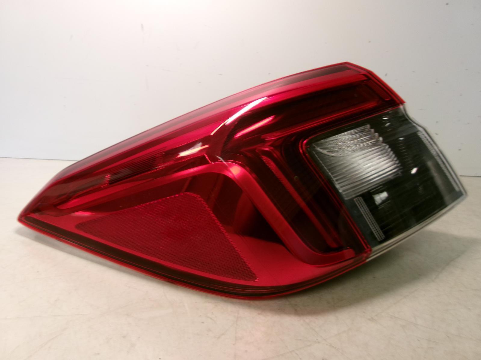 2022 2023 Honda Civic Sedan Driver LH Outer Led Tail Light OEM