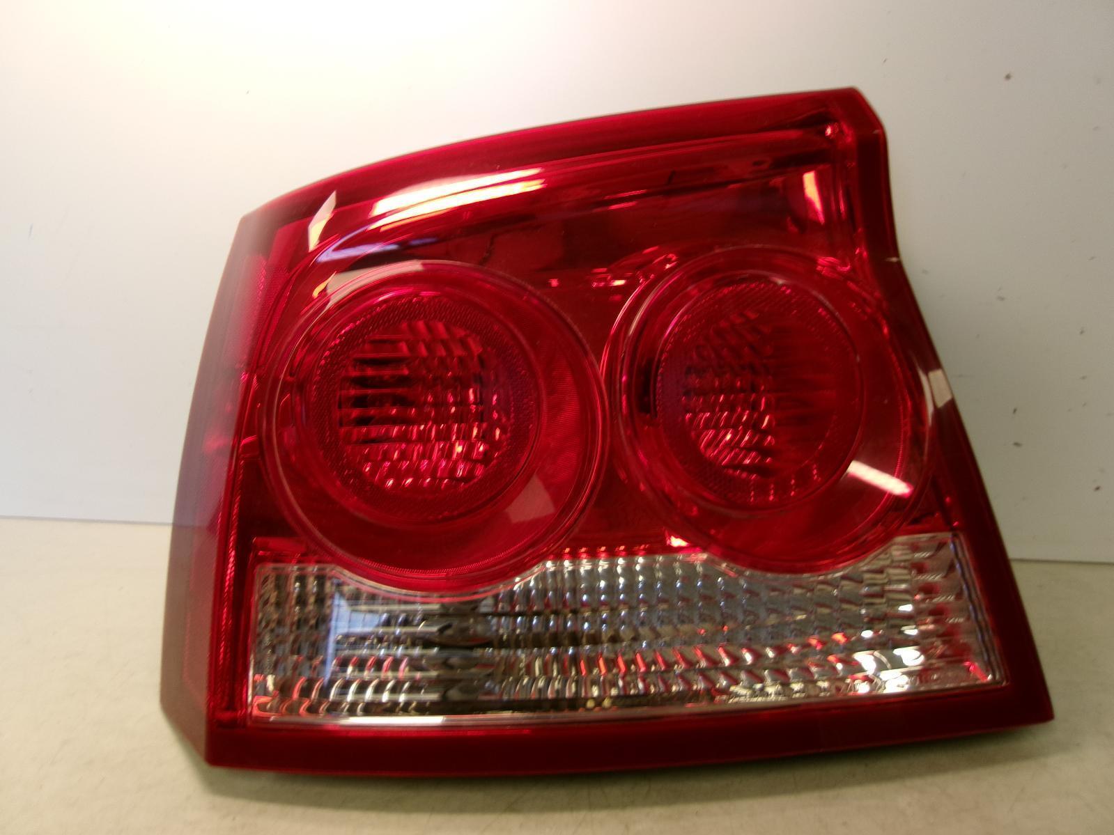 2009 2010 Dodge Charger Driver Lh Outer Quarter Panel Tail Light OEM