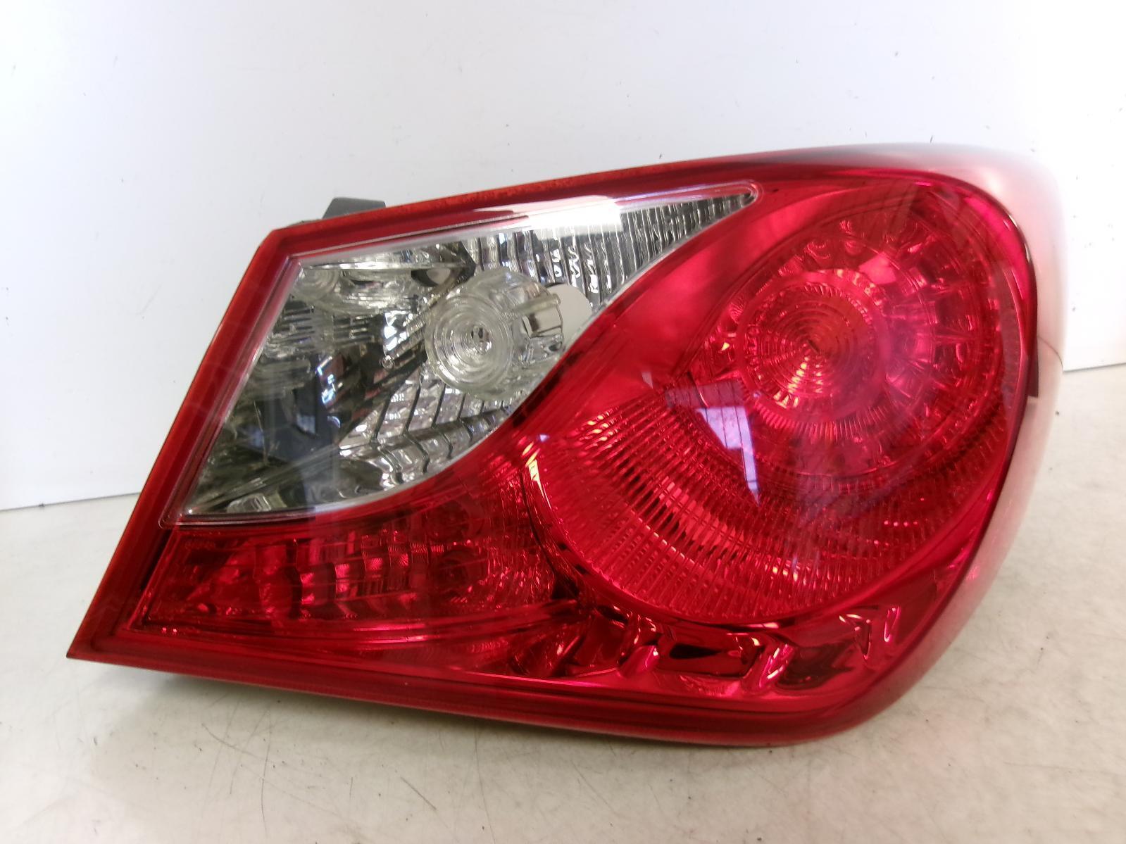 2011 - 2014 Hyundai Sonata Passenger RH Incandescent Outer Tail Light OEM - 0