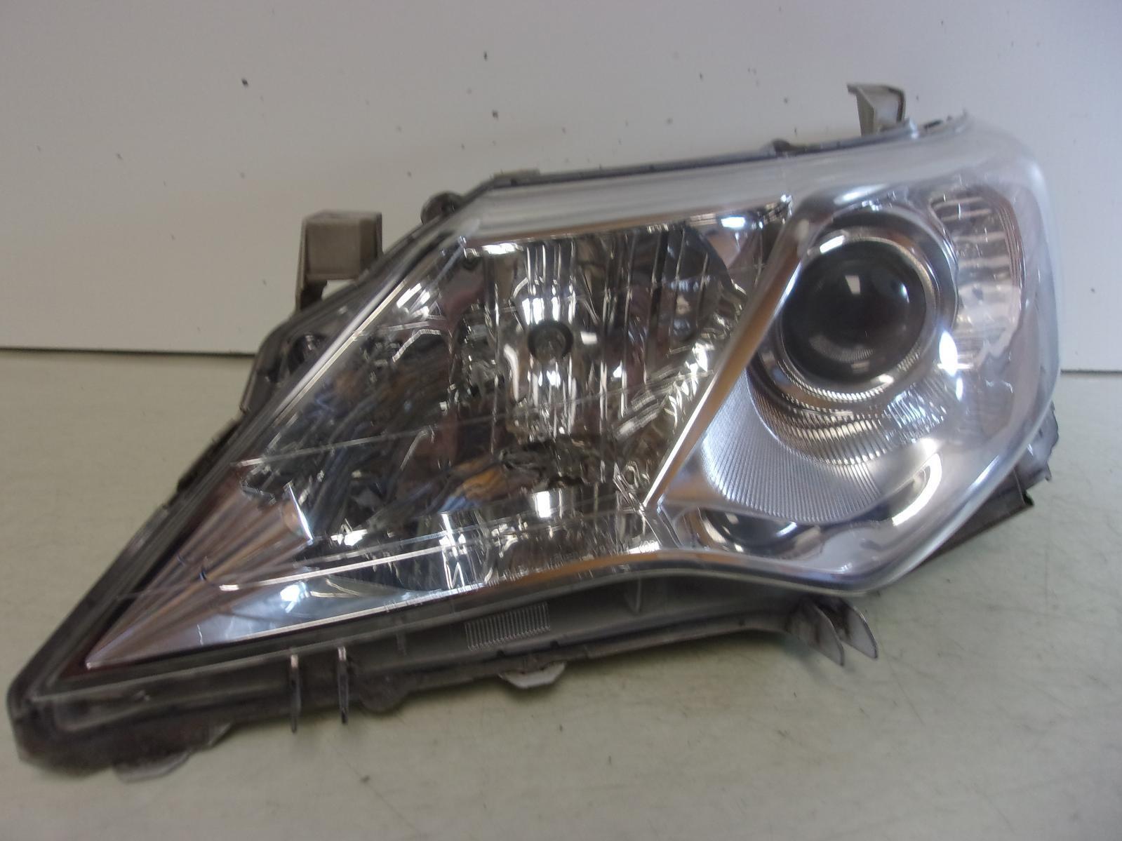 2012 2013 2014 Toyota Camry Driver LH Halogen Headlight OEM