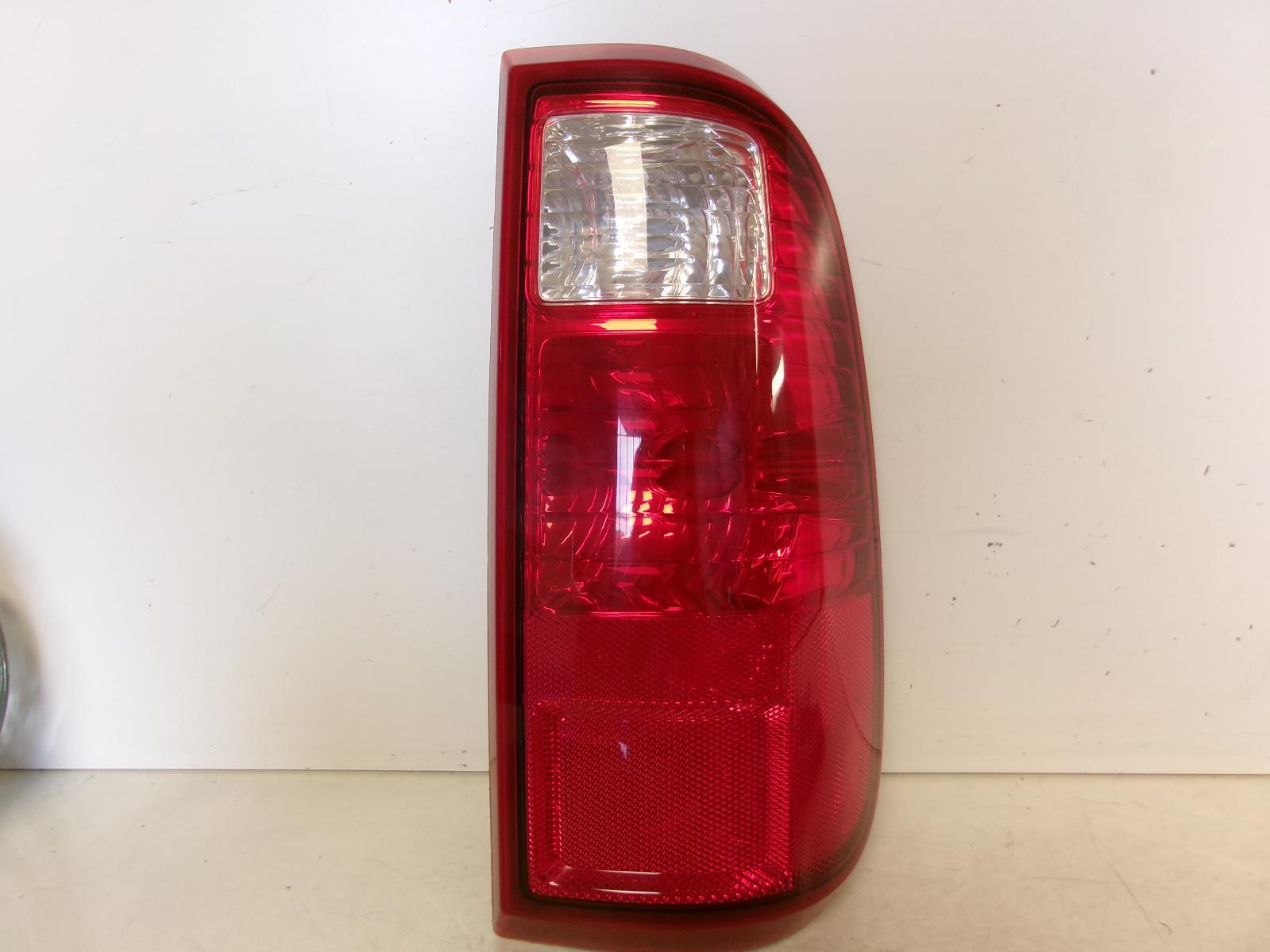 2013 2014 2015 2016 Ford F250 Passenger RH Outer Tail Light OEM