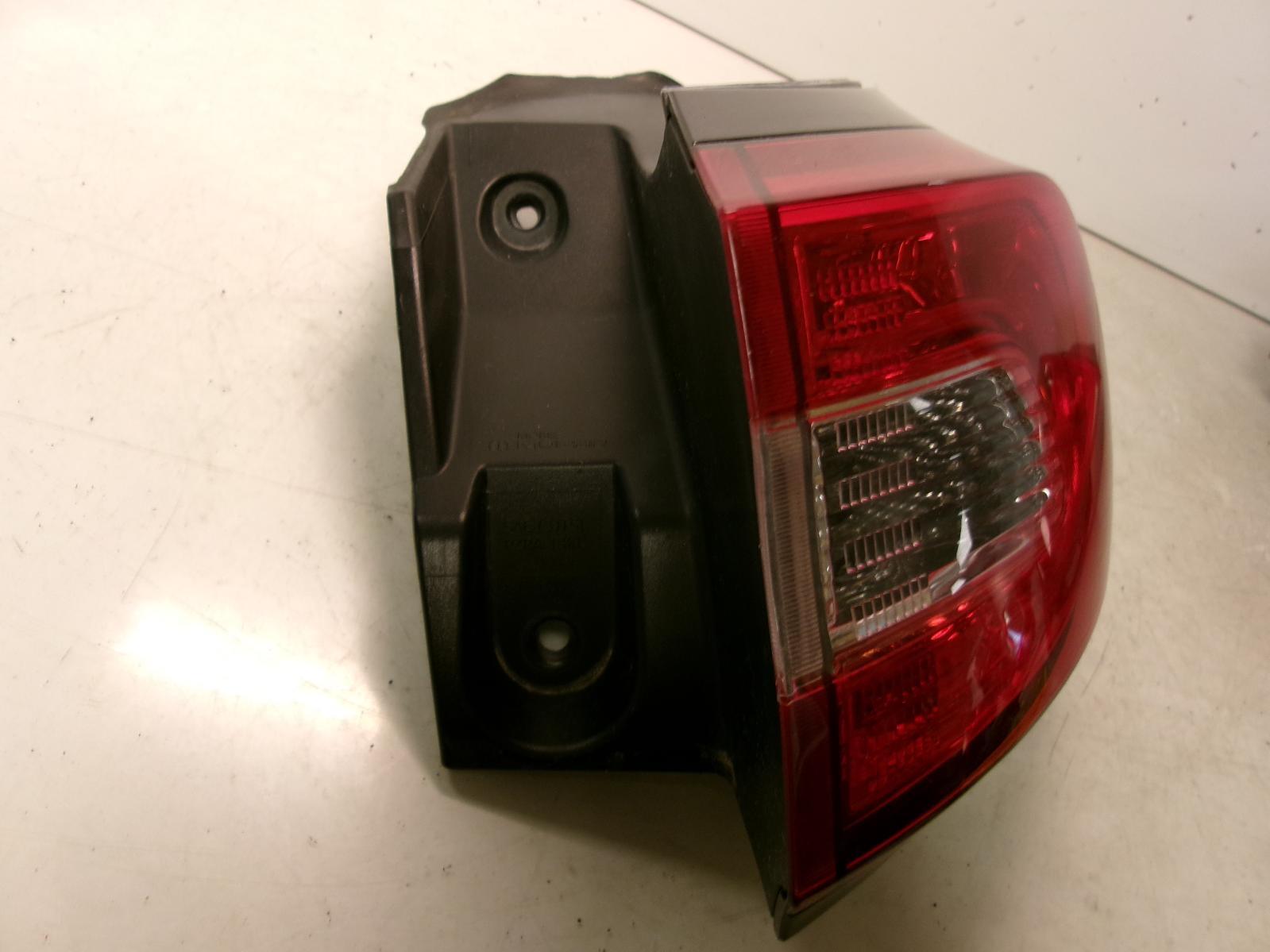 2014 2015 2016 2017 2018 Jeep Cherokee Passenger RH Outer LED Tail Light OEM