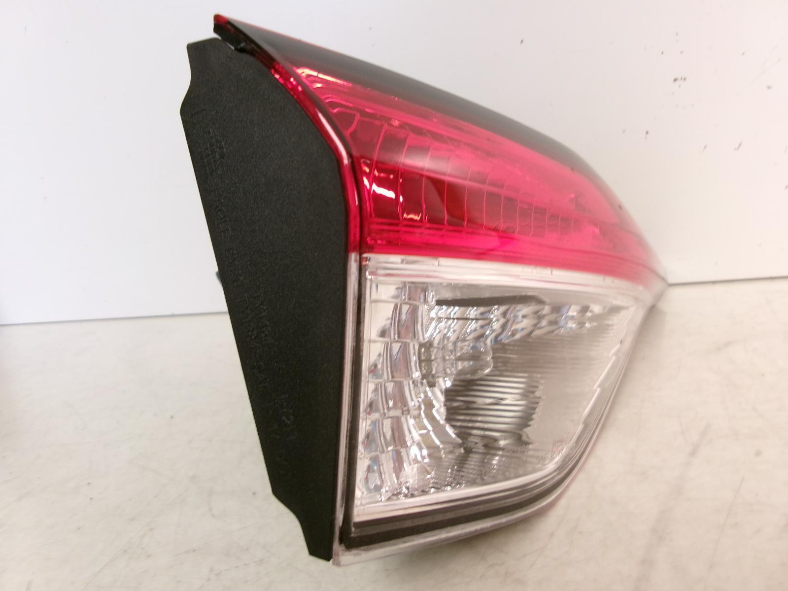 Fits 2020 2021 2022 Toyota Corolla Sedan Driver Lh Chrome Inner Lid Tail Light - 0