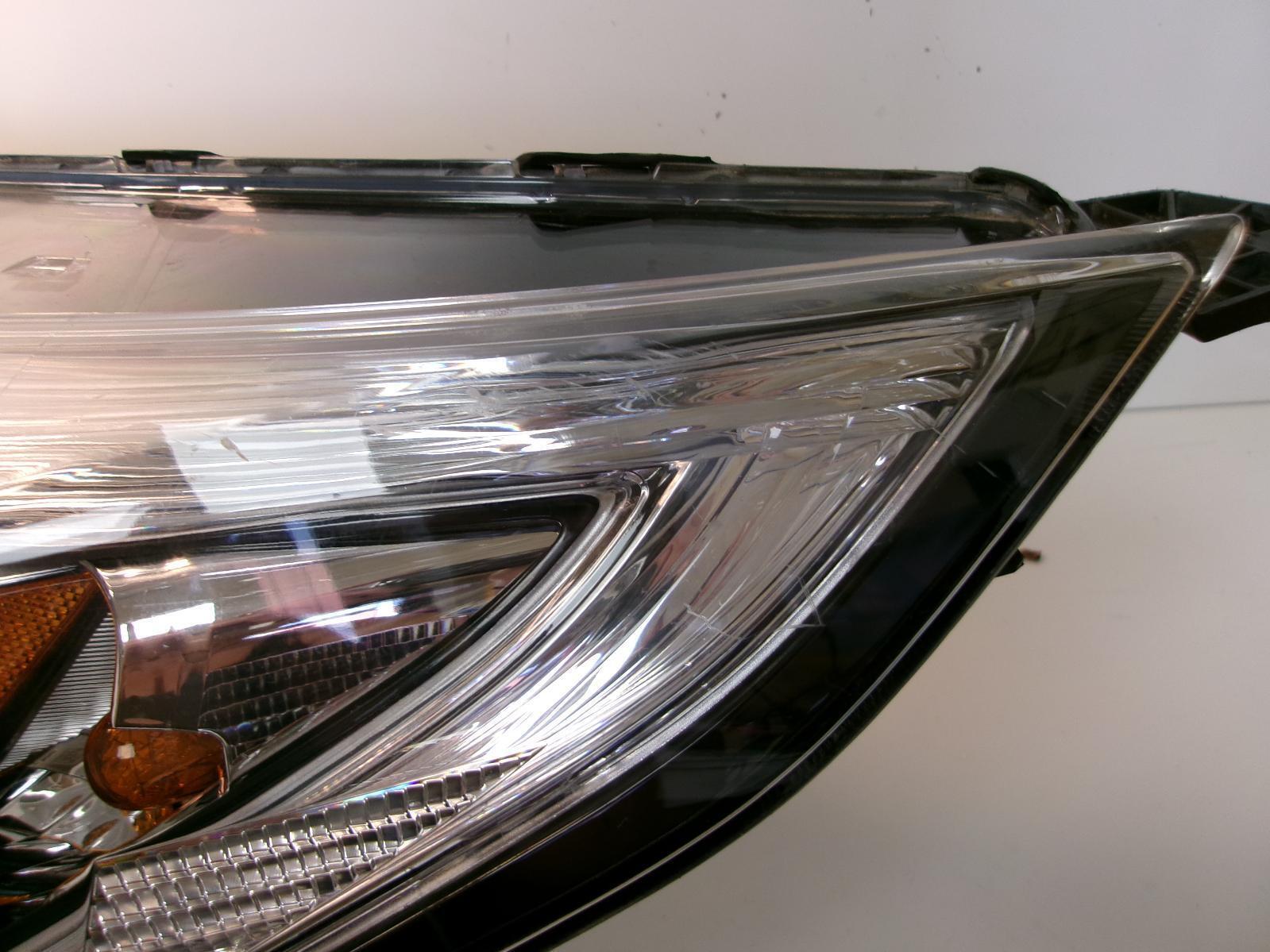 2015 2016 Honda Cr-V Driver LH Halogen Headlight OEM