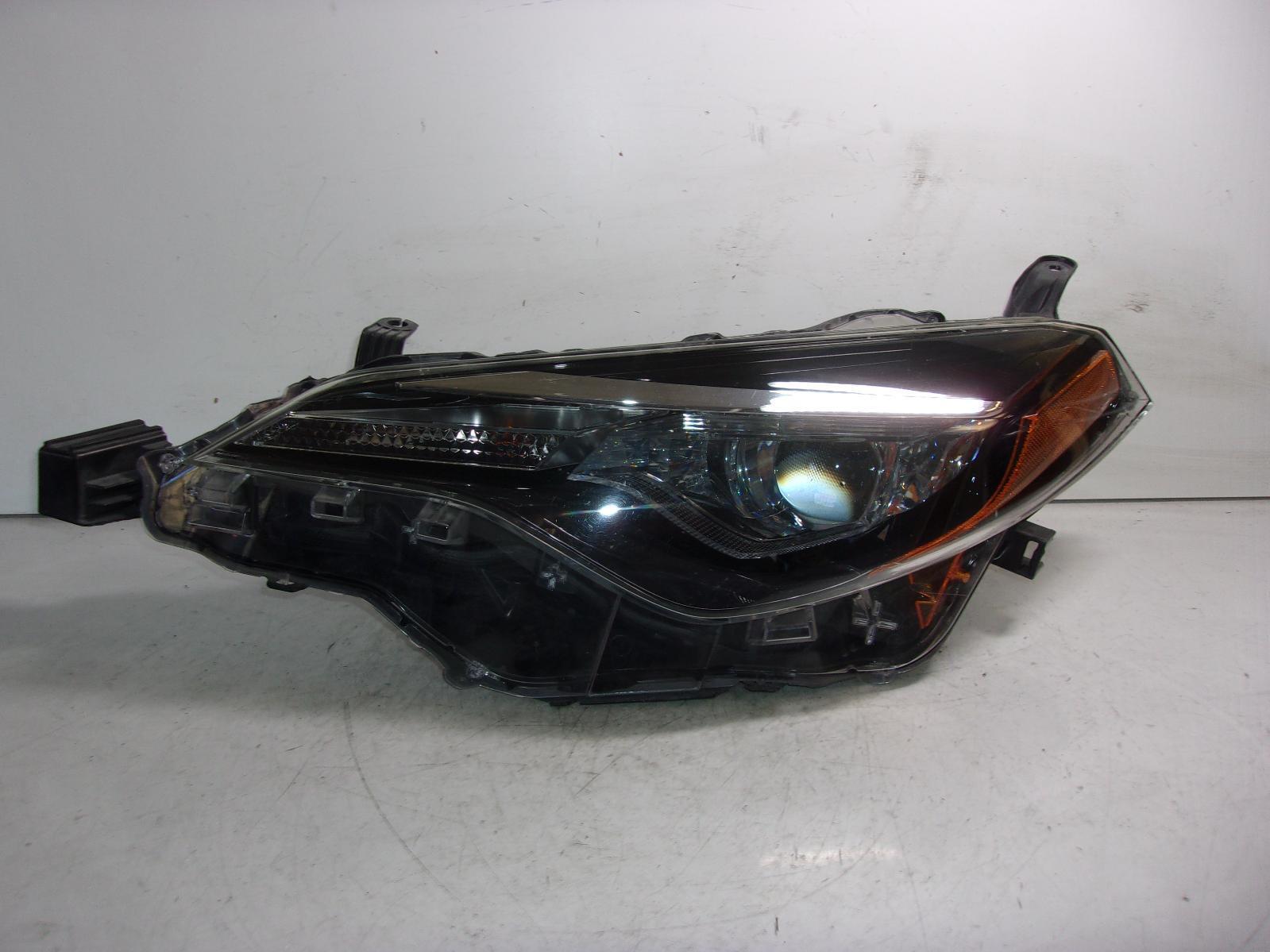 2017 2018 2019 Toyota Corolla Lh Driver Headlight OEM D21L - 0