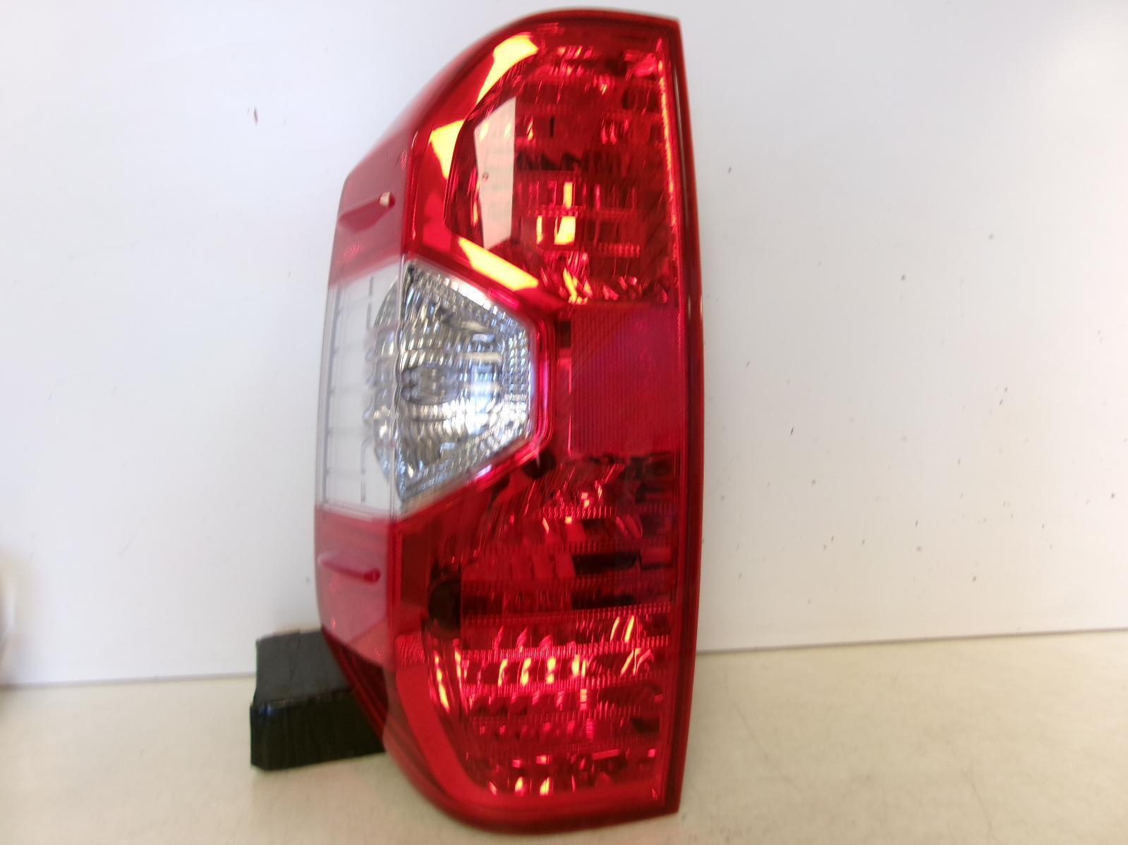 2014 - 2021 Toyota Tundra Driver Lh Outer Quarter Panel Tail Light OEM