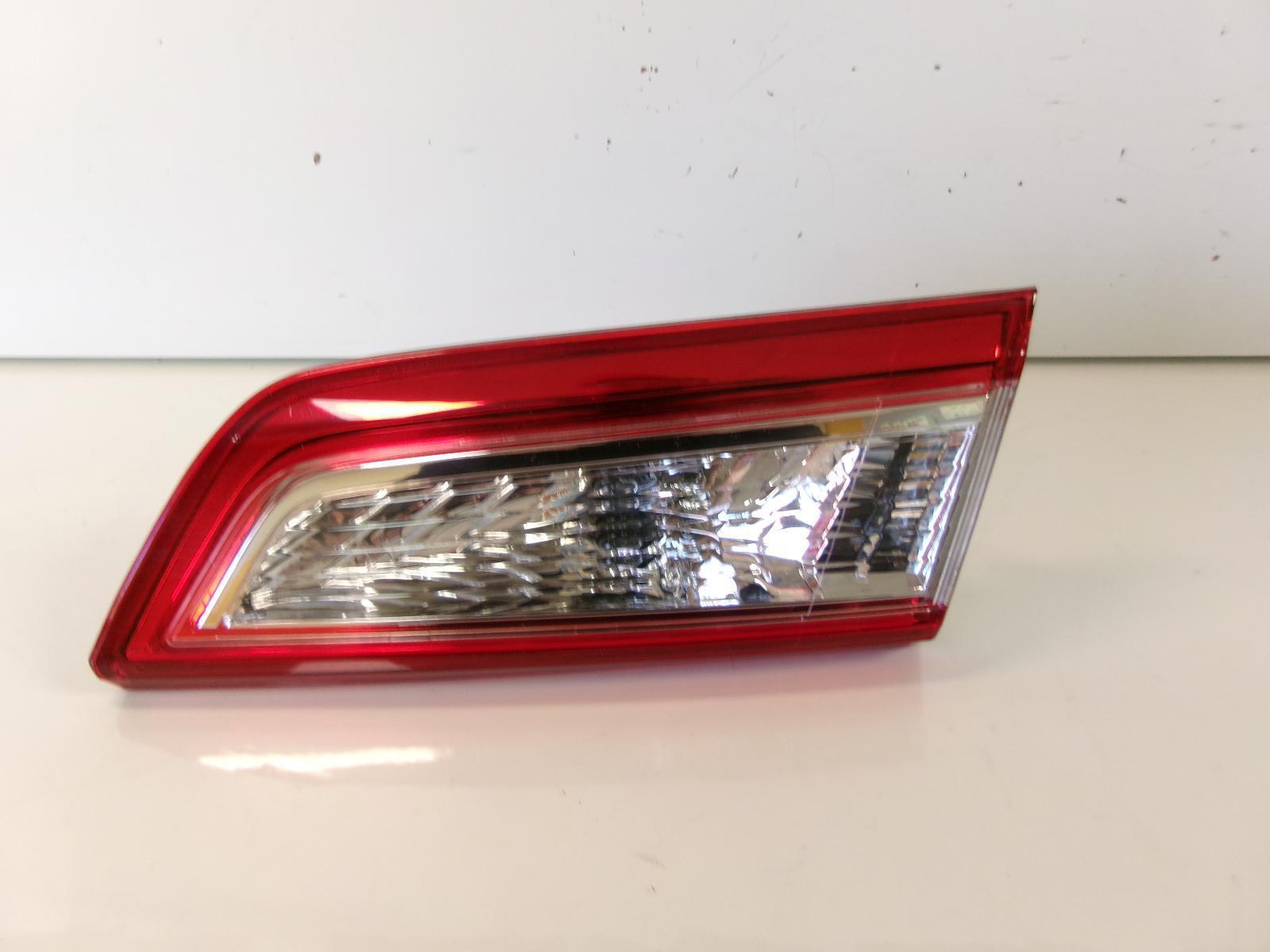 2012 2013 2014 Toyota Camry Passenger Rh Deck Lid Tail Light OEM