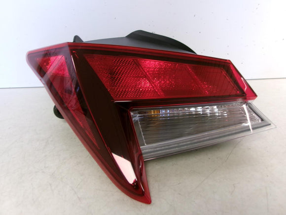 2021 2022 2023 Hyundai Elantra Driver Lh Incandescent Outer Tail Light OEM