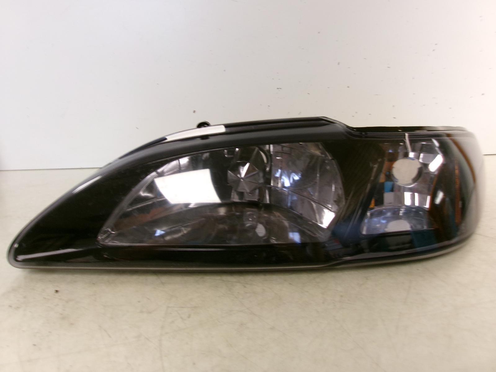 Fits 1994 1995 1996 1997 1998 Ford Mustang Driver Lh Halogen Headlight - Junyan