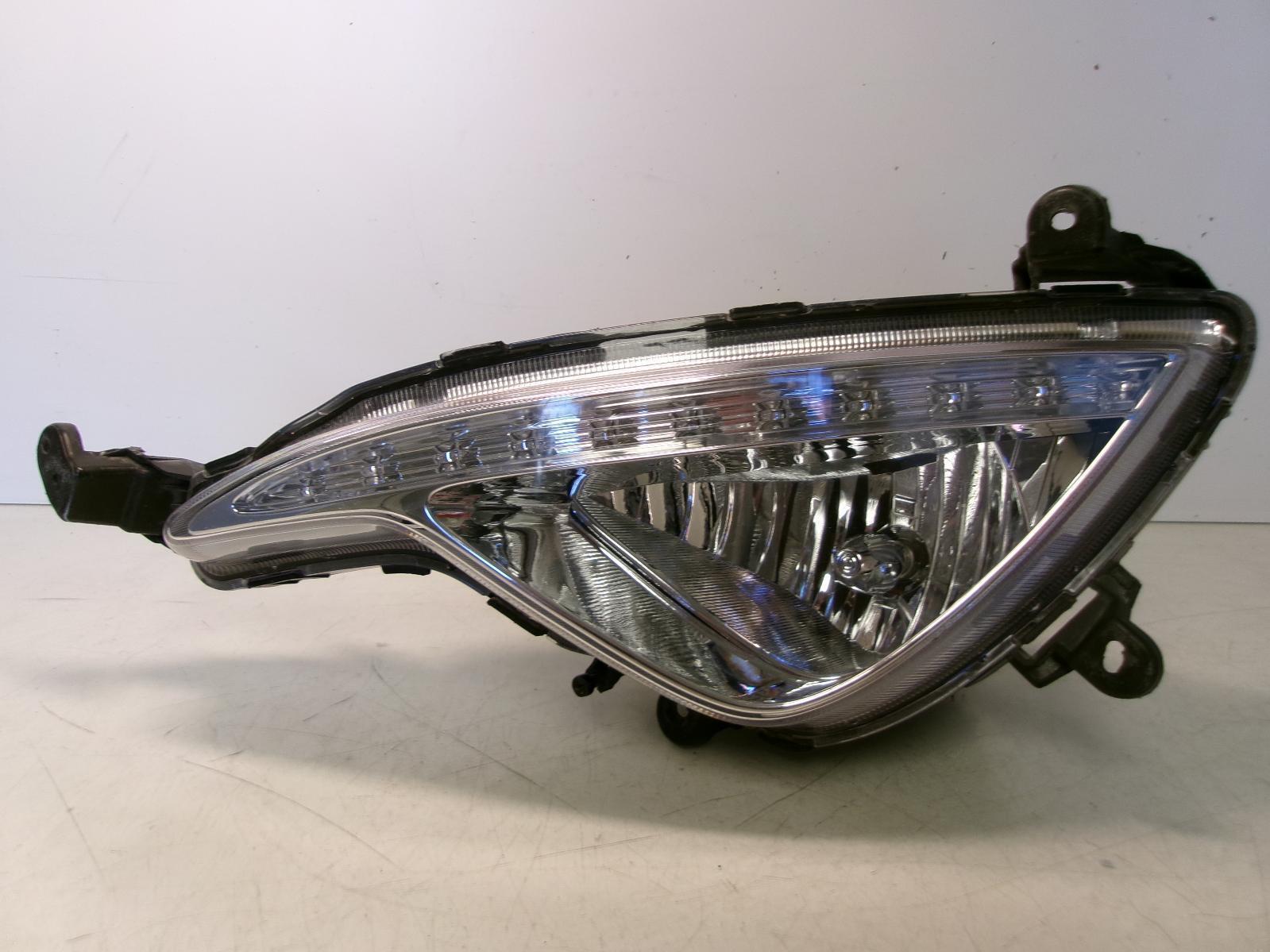 2013 2014 Hyundai Genesis Coupe Driver Lh Halogen W/o LED Fog Light OEM - 0