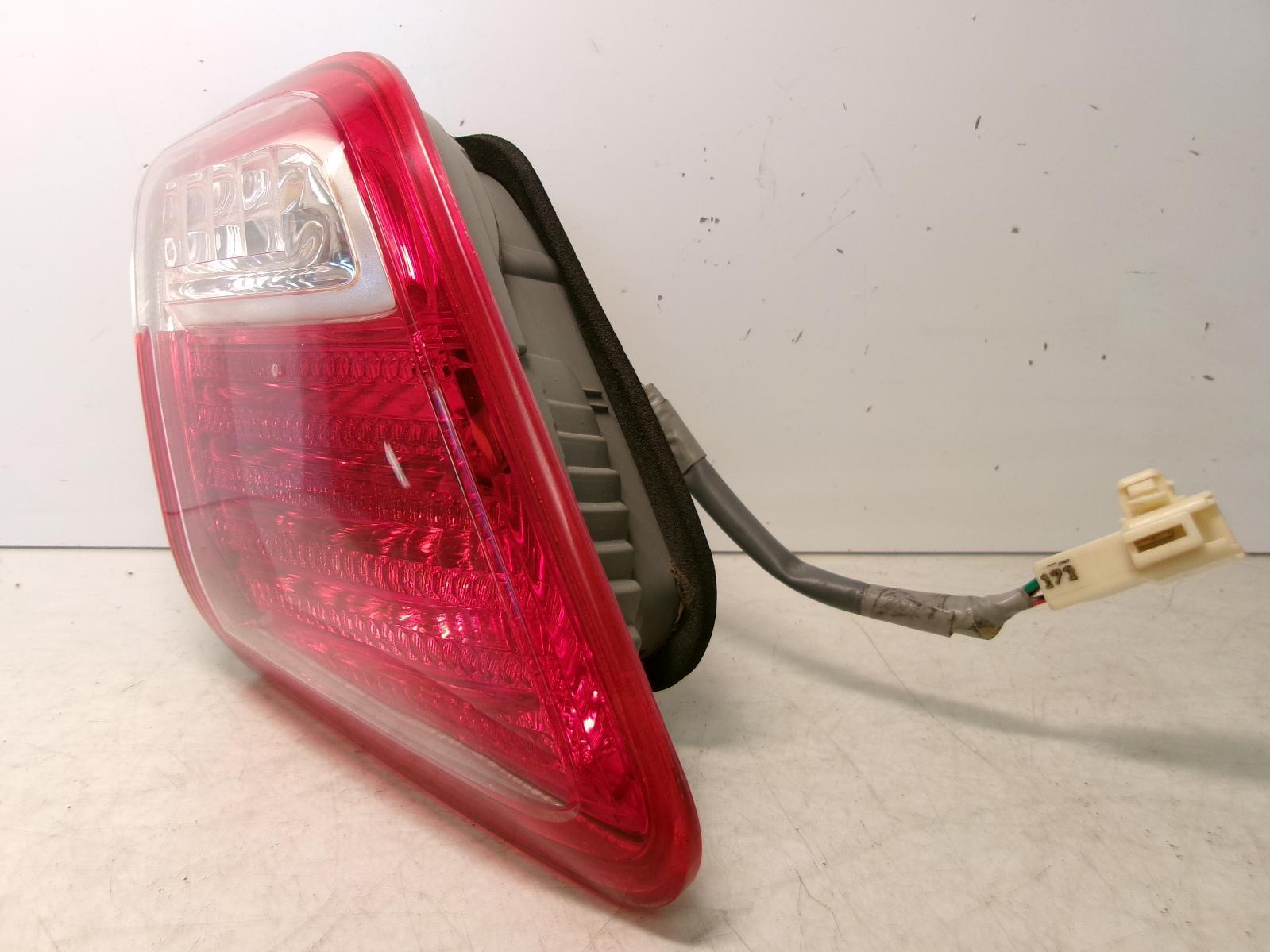 2007 2008 2009 Toyota Camry Driver Lh Inner Lid Incandescent Tail Light OEM