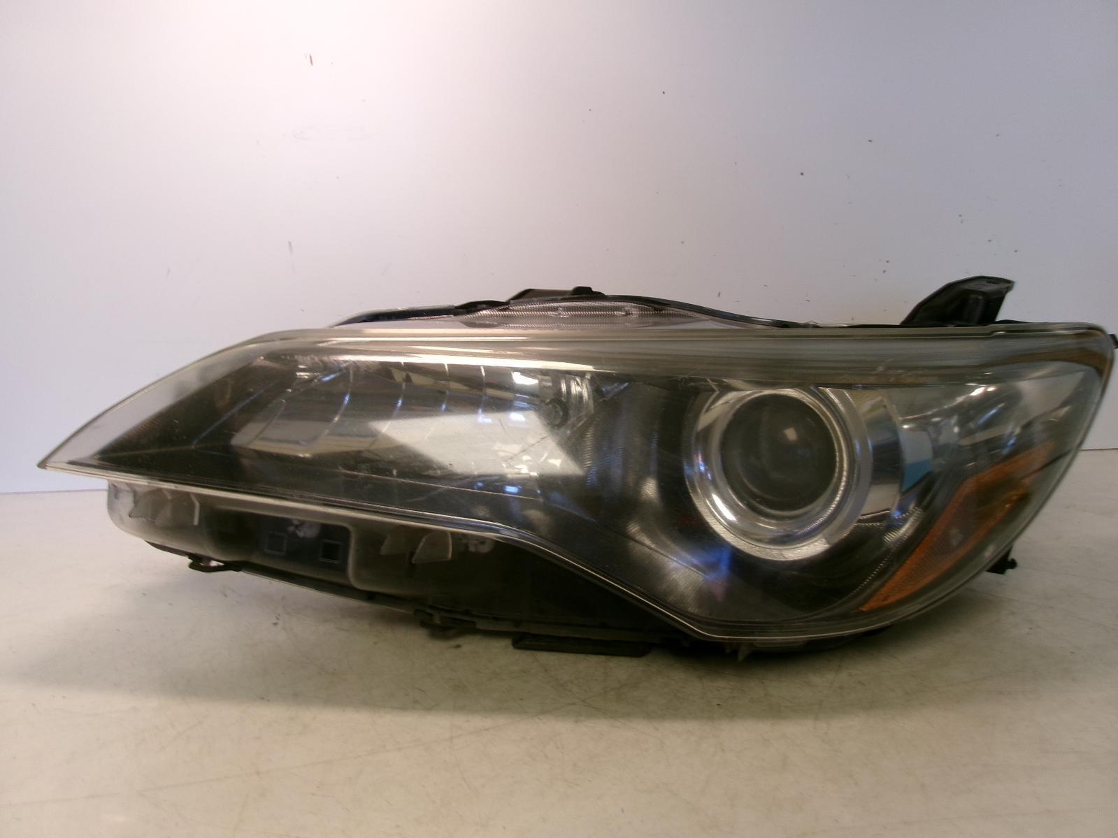 2015 2016 2017 Toyota Camry Driver LH Halogen Headlight w/Black Trim OEM