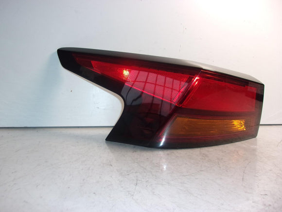 2019 2020 2021 2022 Nissan Altima Driver Lh Outer Quarter Panel Tail Light OEM