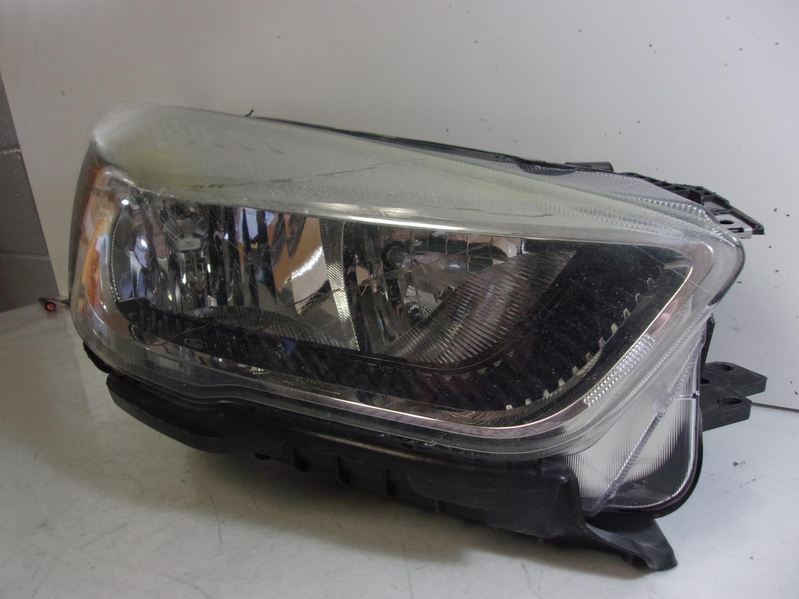 2017 2018 2019 Ford Escape Passenger Rh Halogen Headlight OEM