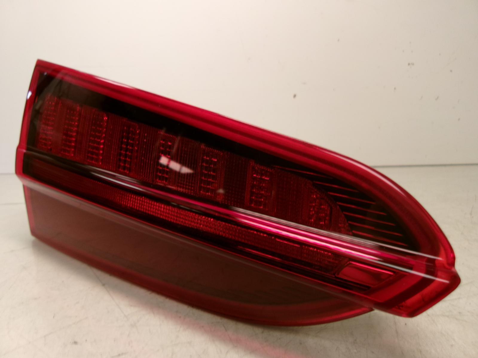 2019 2020 Hyundai Santa Fe Driver LH Inner Gate Incandescent Tail Light OEM - 0