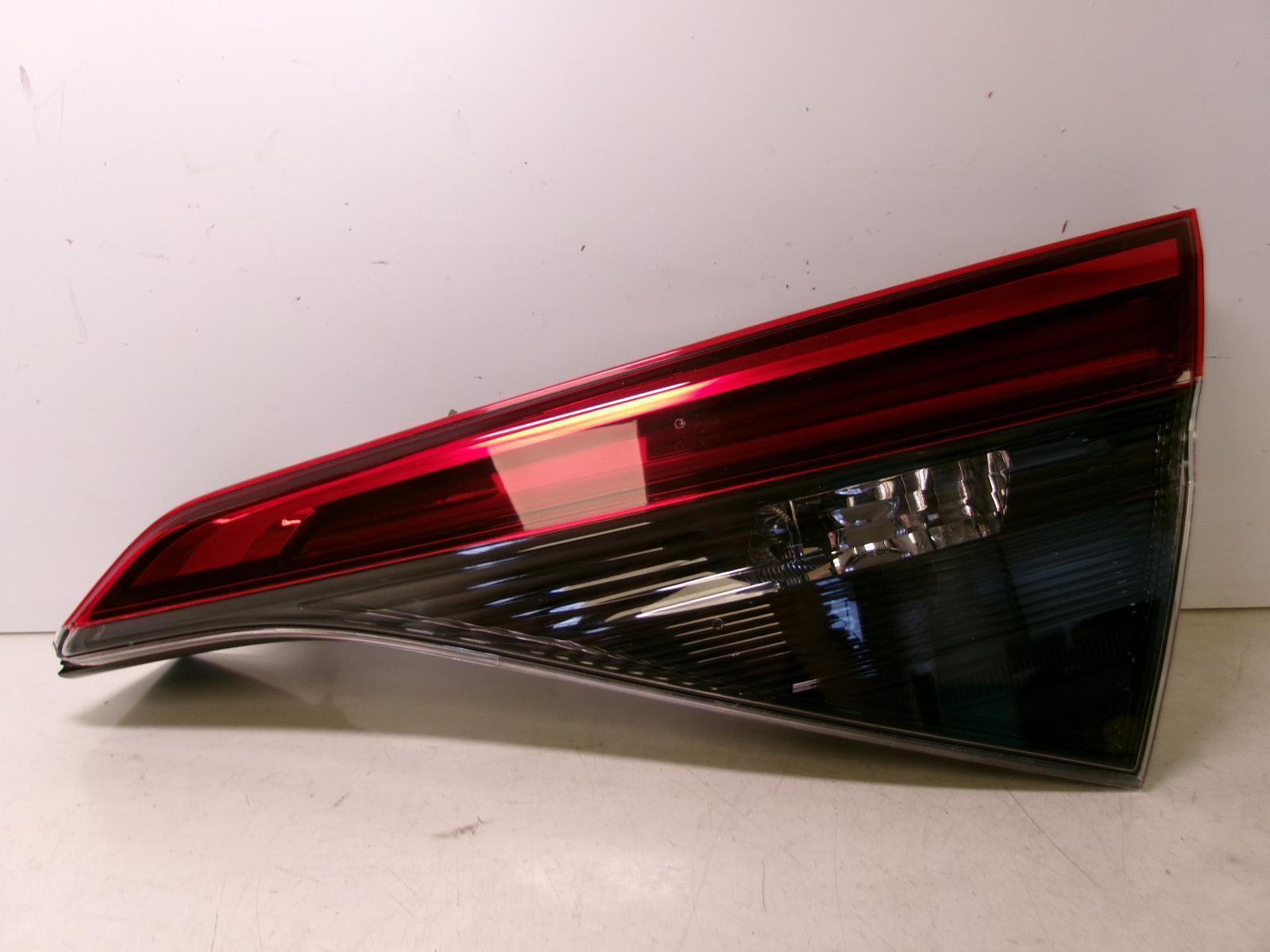 2022 2023 Honda Civic Sedan Passenger RH Inner LED Tail Light OEM