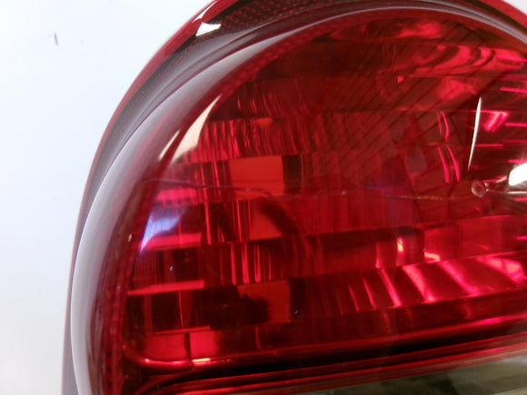 2005 2006 Jeep Liberty Driver Lh Outer Quarter Panel Tail Light OEM