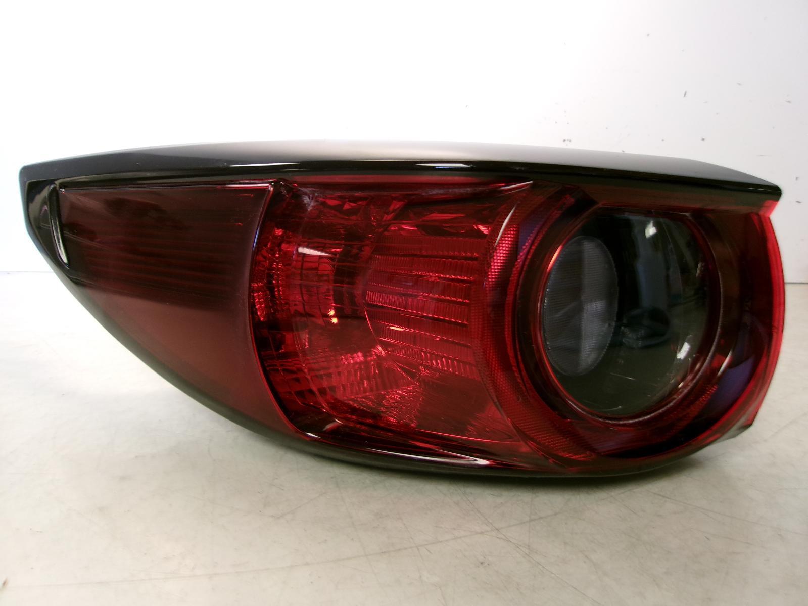 2017 2018 2019 2020 2021  MAZDA CX-5 DRIVER OUTER QUARTER PANEL TAIL LIGHT OEM